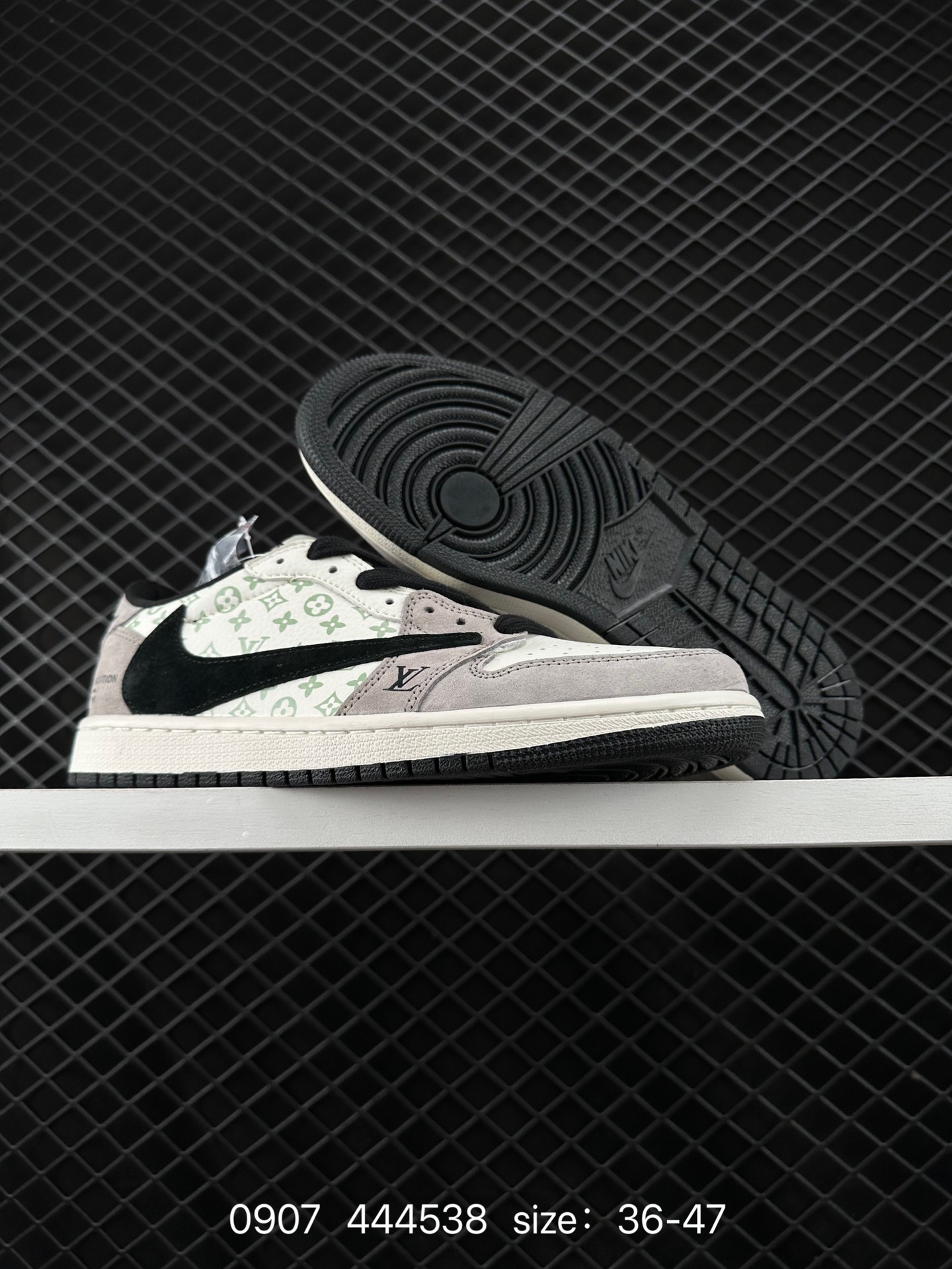 Travis Scott x Air Jordan 1 ” Reverse Mocha “